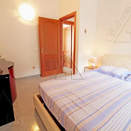 Gd Case Vacanza -panoramico Fronte Mare- Apartamento *
